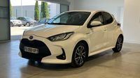 Toyota Yaris 116h Collection 5p — photo 1