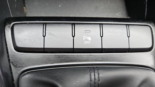 Hyundai i20 1.2 i 84 - Initia – 2023 – 71801 km – Essence – Boîte Manuelle — photo 5