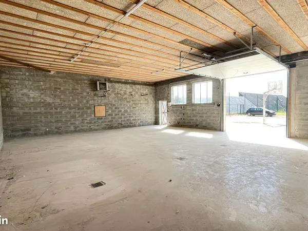 Local Chinon centre - 115 m²