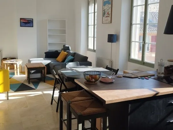 Appartement meublé 87 m² - 2 chambres + bureau - Orange centre