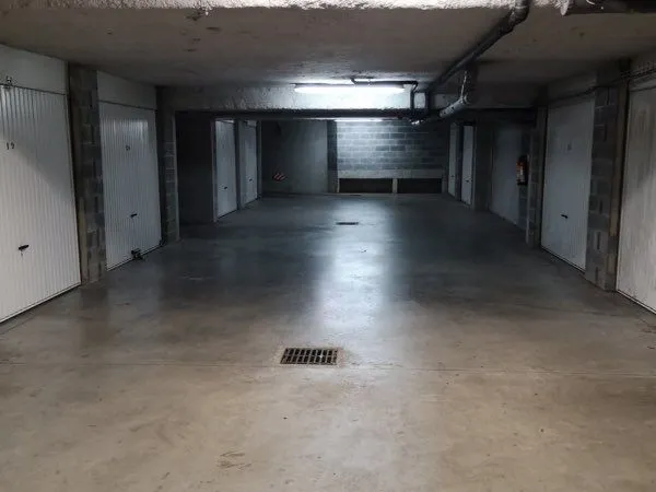 🚗Garage fermé sécurisé - en sous -sol
