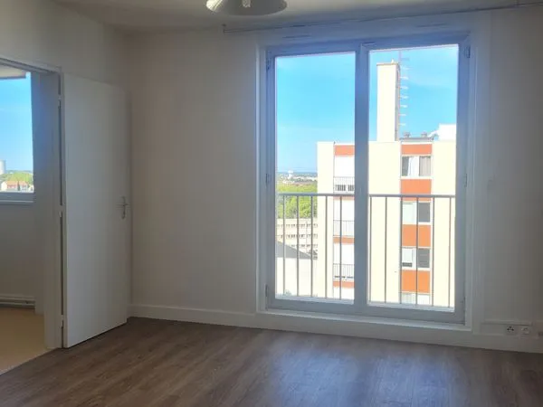 Appartement à louer dans résidence - Poitiers Gibauderie - T1 de 28m2