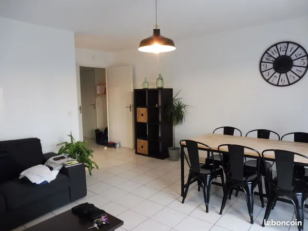 Appartement F2 balcon parking Vichy