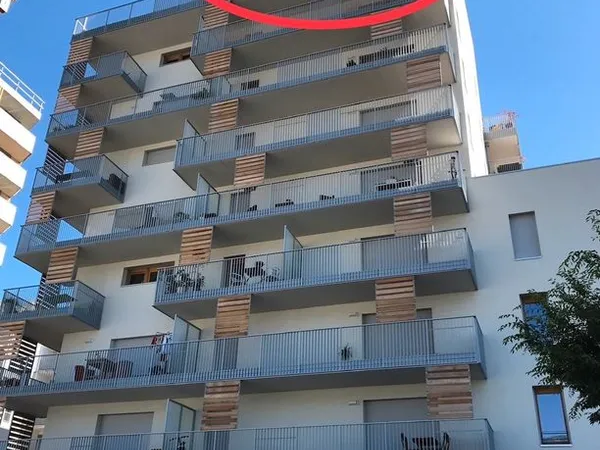 Beau duplex 79 m2 + 50 m2 de terrasse au dernier étage avec vue dégagée, secteur CEA Grenoble Presqu