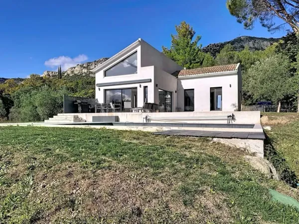 Maison 5 pièces 170 m²