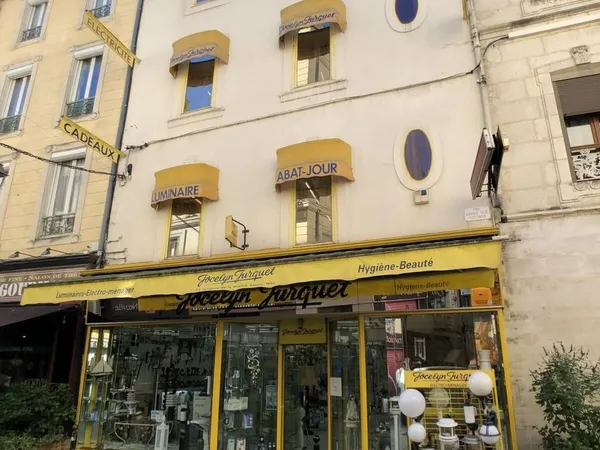Immeuble 267 m²