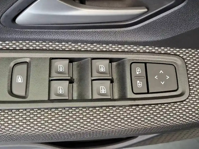 Dacia Sandero eco-g 100 gsr2 — photo 29