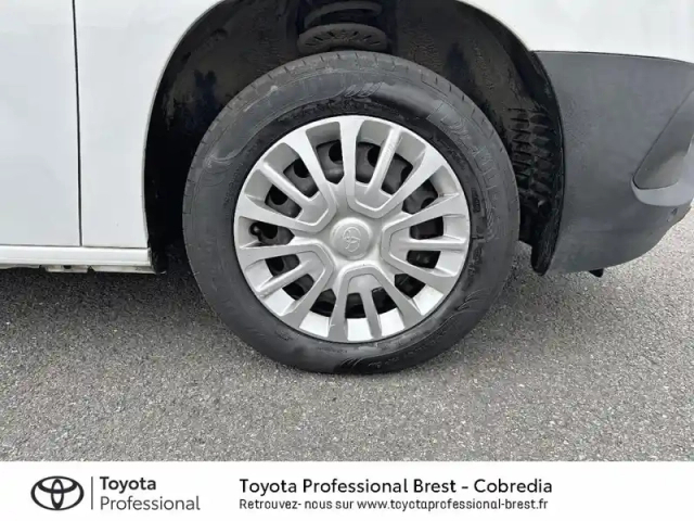 Toyota Proace city medium 100 d-4d business rc22 — photo 8