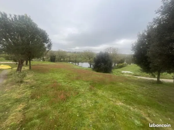 Terrain 319 m² Mache