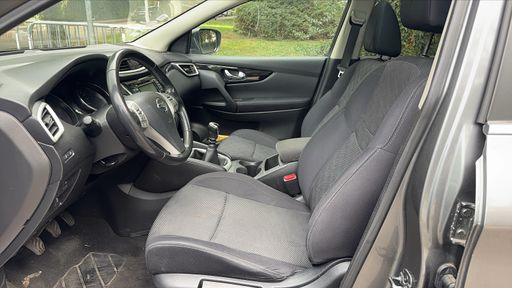Nissan Qashqai 1.2 DIG-T 115 2WD - N-Connecta – 2015 – 100517 km – Essence – Boîte Manuelle — photo 12