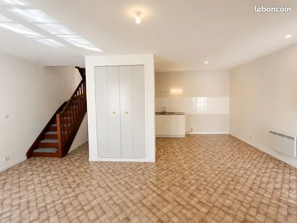 T3 duplex T3 DUPLEX 77 m² - 2 CHAMBRES - PARKING - PROCHE GARE