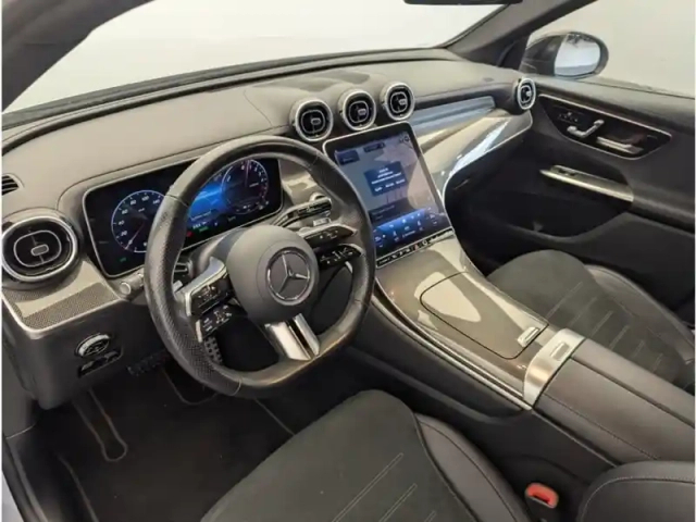 Mercedes Glc suv 300 de 4matic amg line — photo 3