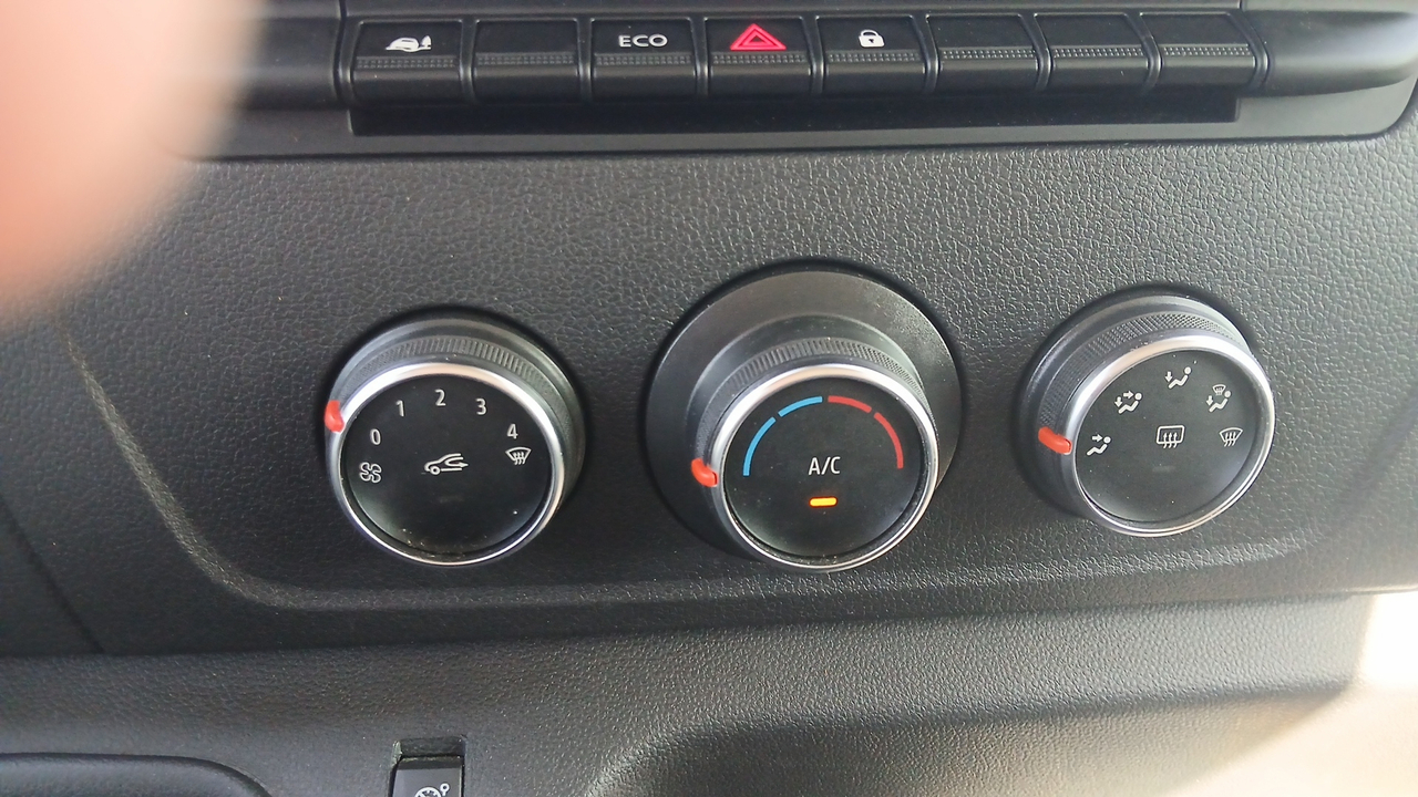 Renault MASTER FGN TRAC F3500 L1H1 BLUE DCI 135 — photo 20