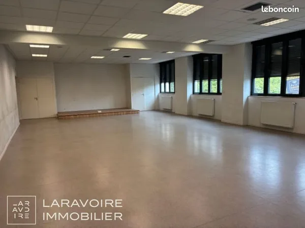 Bureaux 635 m² SAINT ETIENNE