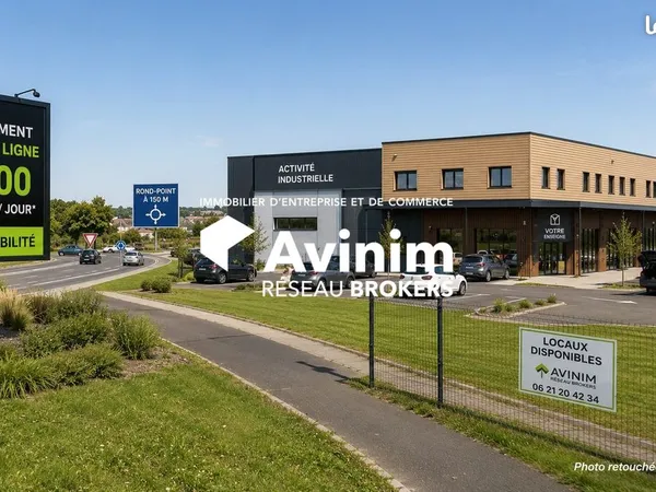 Local 1988 m² Dissay