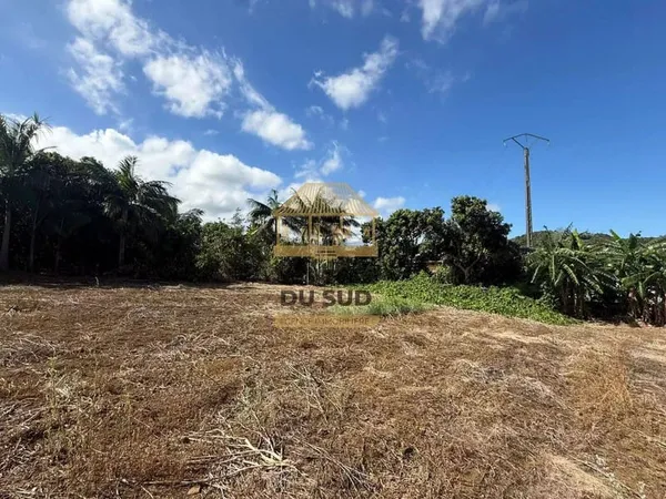 Terrain 575 m²