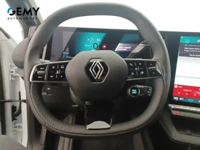Renault Megane e-tech 220 ch autonomie confort gsr2 — photo 13