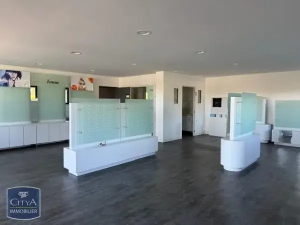 Local commercial 74 m²