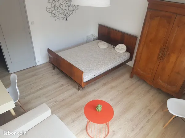 Grande chambre meublée 16m² dans appart. 57m² avec SdB double