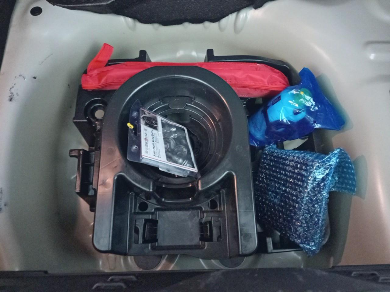 Citroën C3 puretech 110 s&s eat6 shine — photo 23
