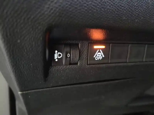 Peugeot 2008 puretech 130 s&amp;s eat8 — photo 64