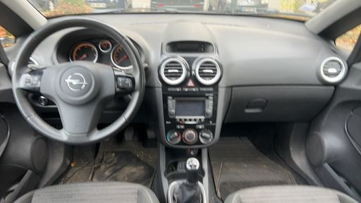 Opel Corsa 1.3 CDTI 75 - Graphite – 2014 – 153859 km – Diesel – Boîte Manuelle — photo 35
