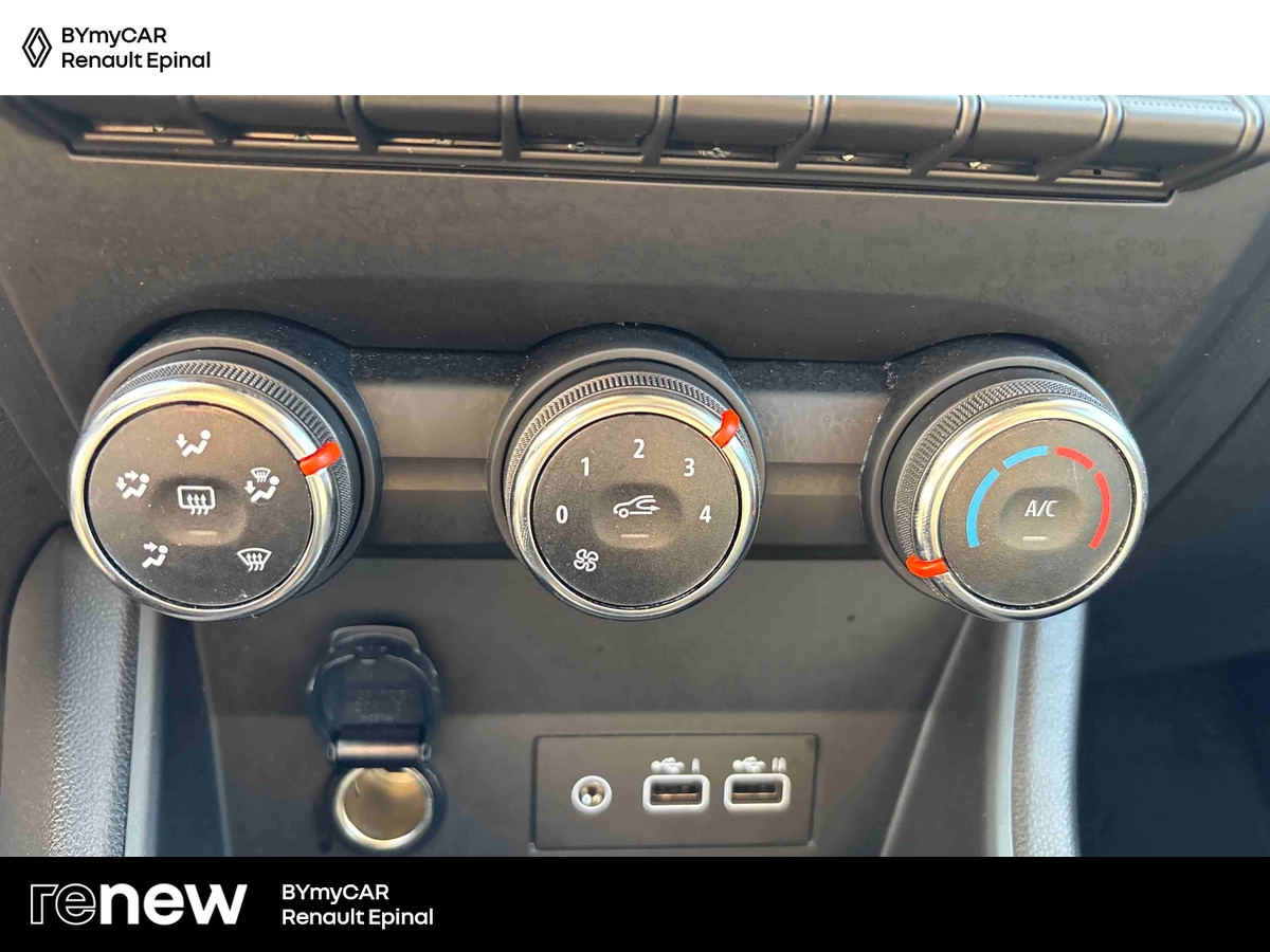 Renault Captur TCe 90 — photo 21