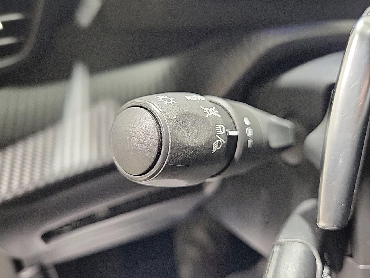 Peugeot 2008 puretech 130 s&s eat8 allure pack — photo 20