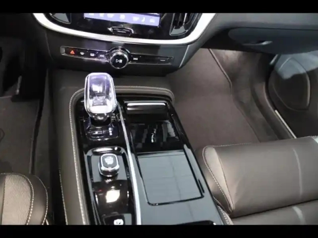 Volvo V60 t6 awd 253+145ch plus style dark geartronic 8 — photo 11