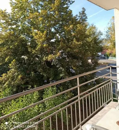A appartement meublé avec terrasse