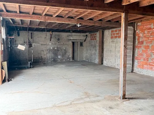 Loft/atelier/surface 1 pièce 100 m²