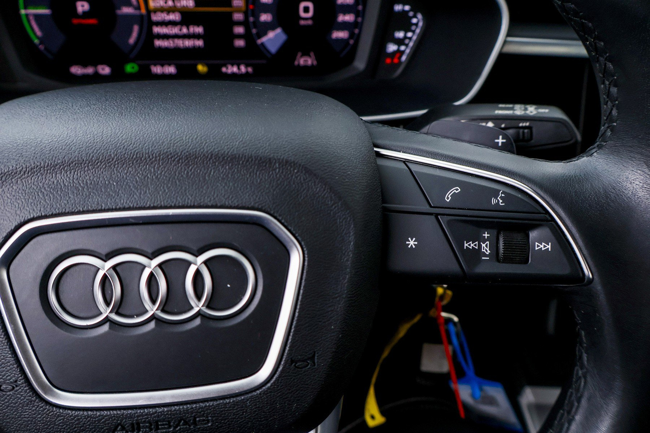 Audi Q3 — photo 19