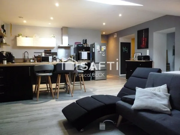 Appartement rénové 4 P, Coeur historique de Liverdun