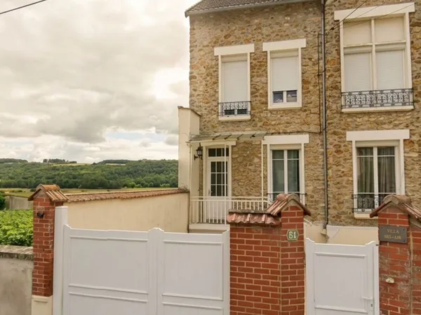 Maison 6 pièces 177 m²