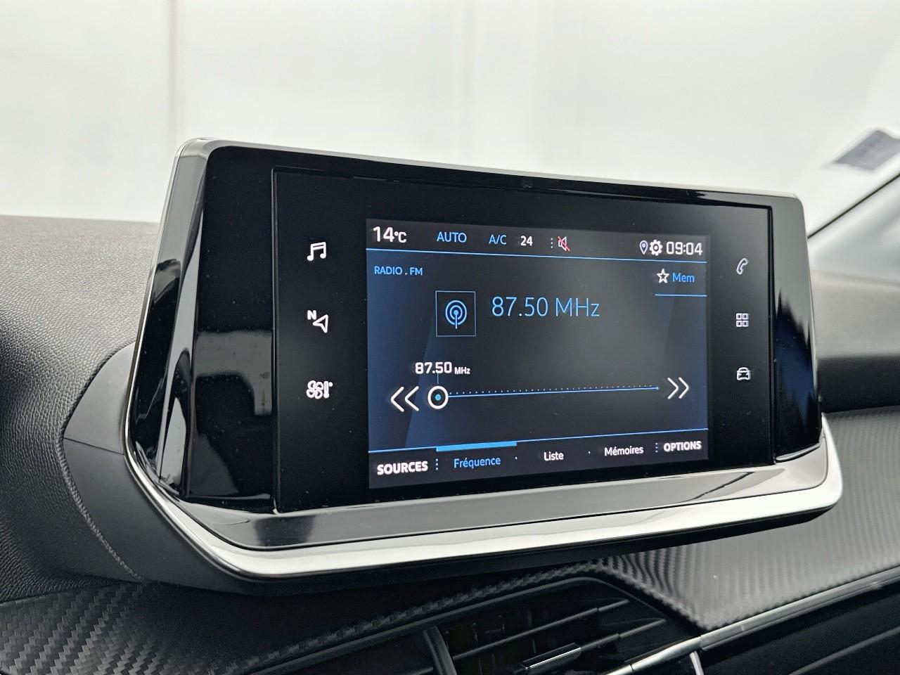 Peugeot 208 puretech 100 s&s bvm6 allure — photo 24