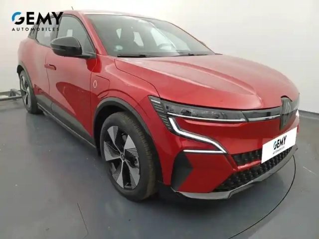 Renault Megane e-tech ev60 220 ch super charge — photo 21