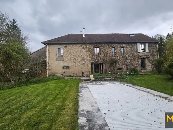 BELLE MAISON A LOUER