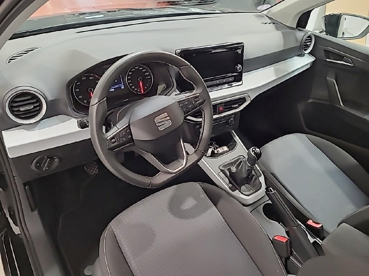 Seat Arona 1.0 tsi 95 ch start/stop bvm5 urban — photo 9
