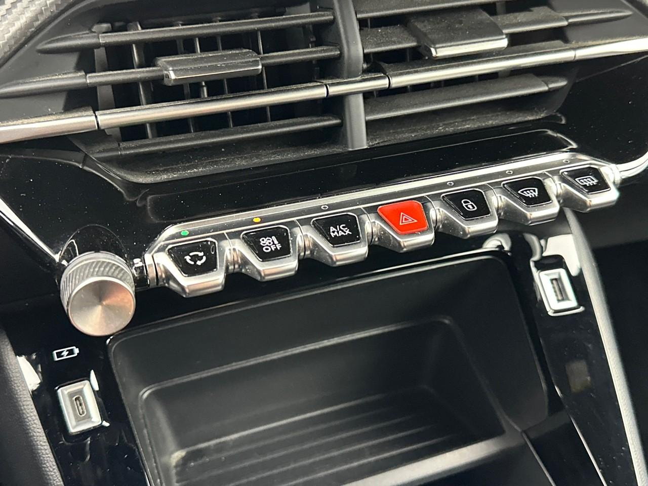 Peugeot 2008 puretech 130 s&s eat8 active pack — photo 27
