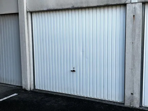 Garage à louer proche gare Fleury-les-Aubrais