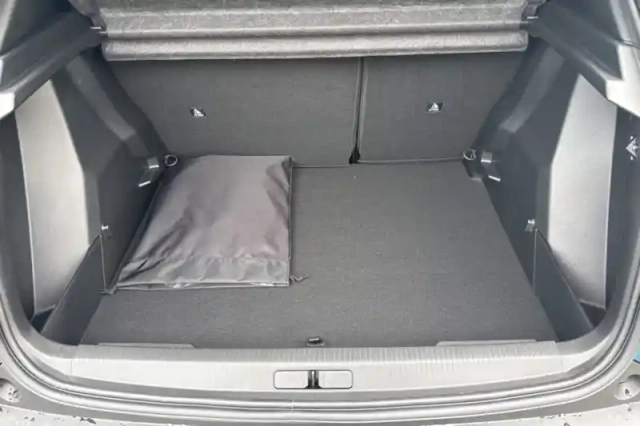Peugeot 2008 electrique 54 kwh 156 ch — photo 29