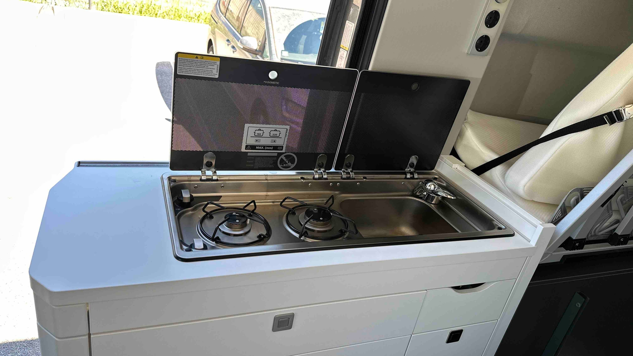 Volkswagen Utilitaires Grand California 600 3.5t 2.0 TDI 163 EU6 BVA8 — photo 32