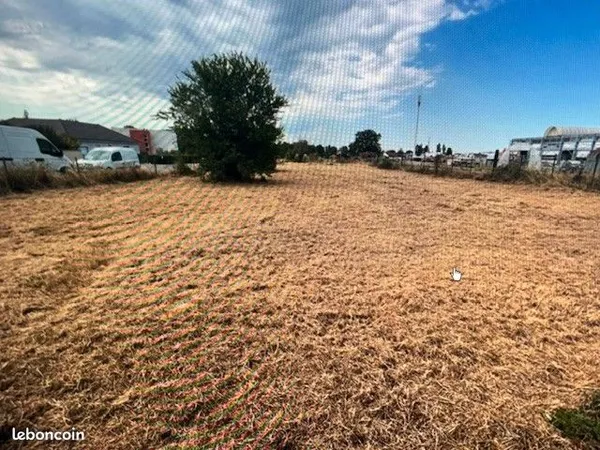 Terrain 1990 m²