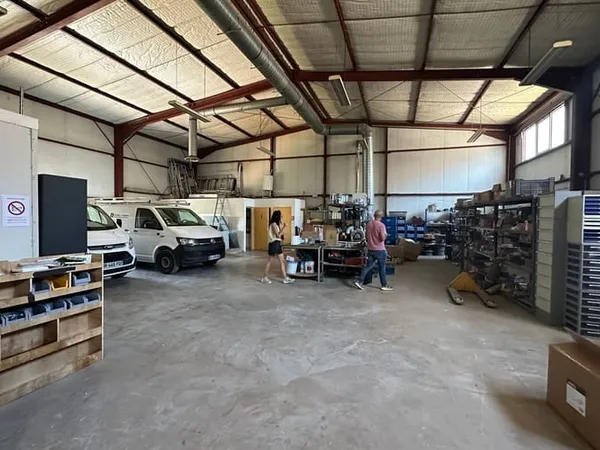 Local commercial 470 m²