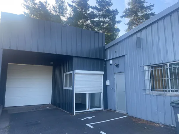 Local commercial 135 m²