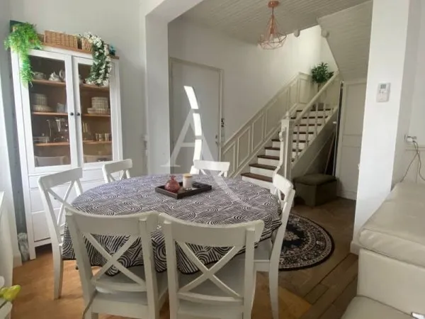 CLICHY SOUS BOIS - CHARMANTE MAISON