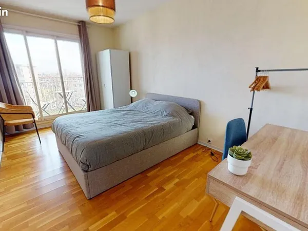 Chambre 4 pièces 68 m²