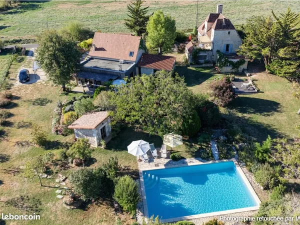 Maison 9 pièces 306 m²