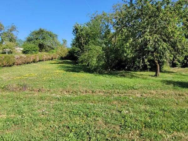 Terrain 1 200 m² Chateau Salins