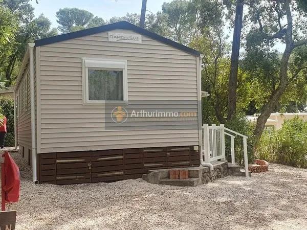 Terrain 217 m²